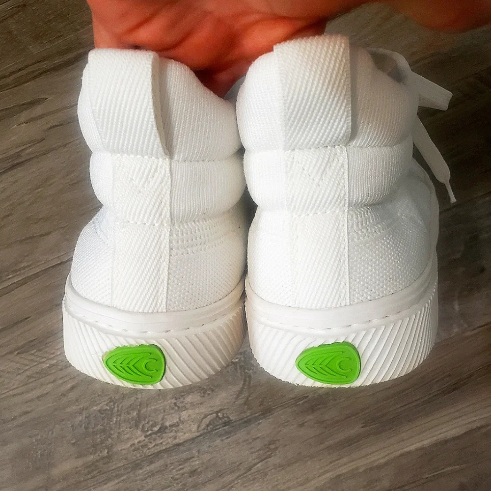 Cariuma Bamboo knit High top off white IBI High Vegan earth sneaker